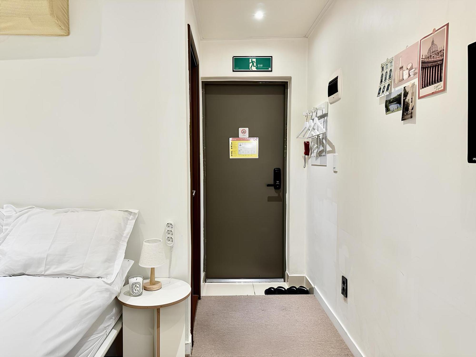 Ssh Ikseon Peter Cat Hostel Сеул Экстерьер фото